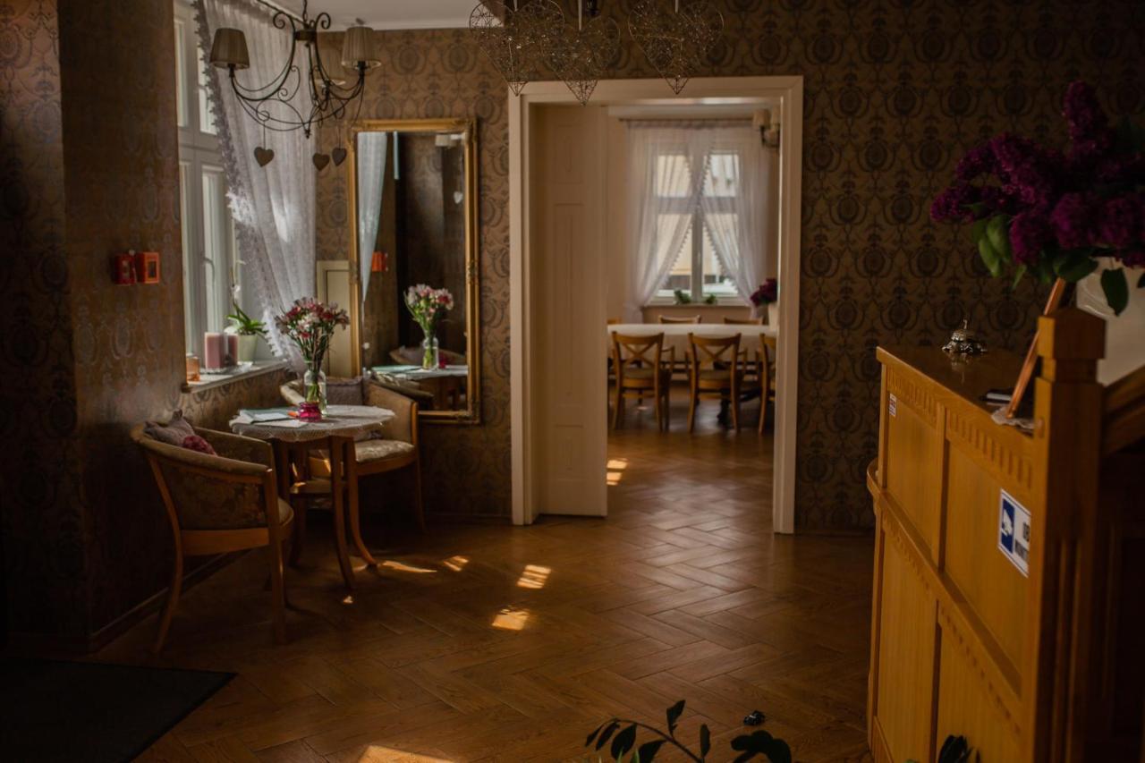 Hotel Przedzamcze Дзялдово Экстерьер фото