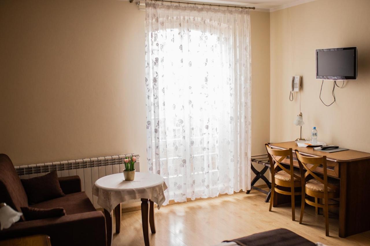 Hotel Przedzamcze Дзялдово Экстерьер фото