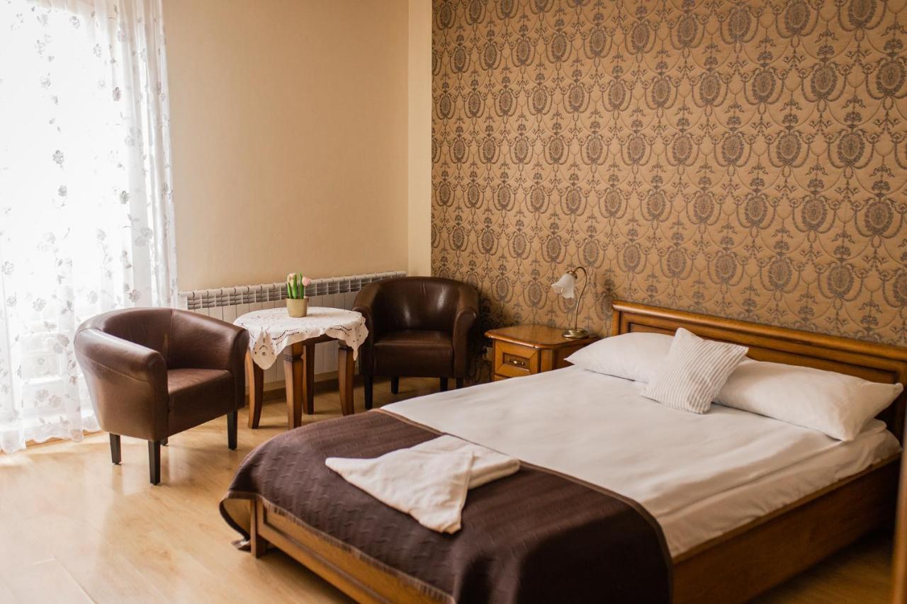 Hotel Przedzamcze Дзялдово Экстерьер фото